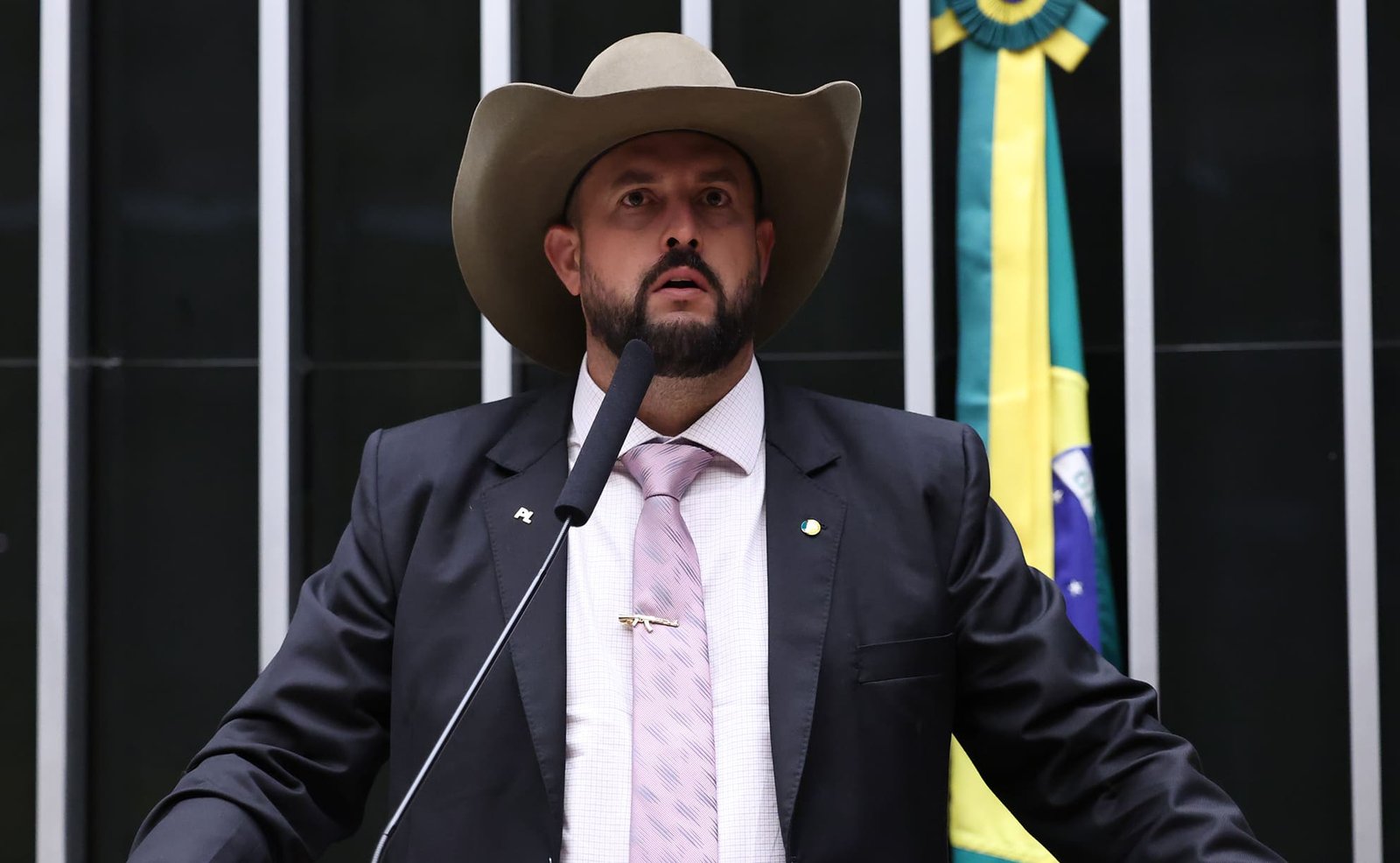 Oposição entra na justiça contra aumento do Bolsa Família