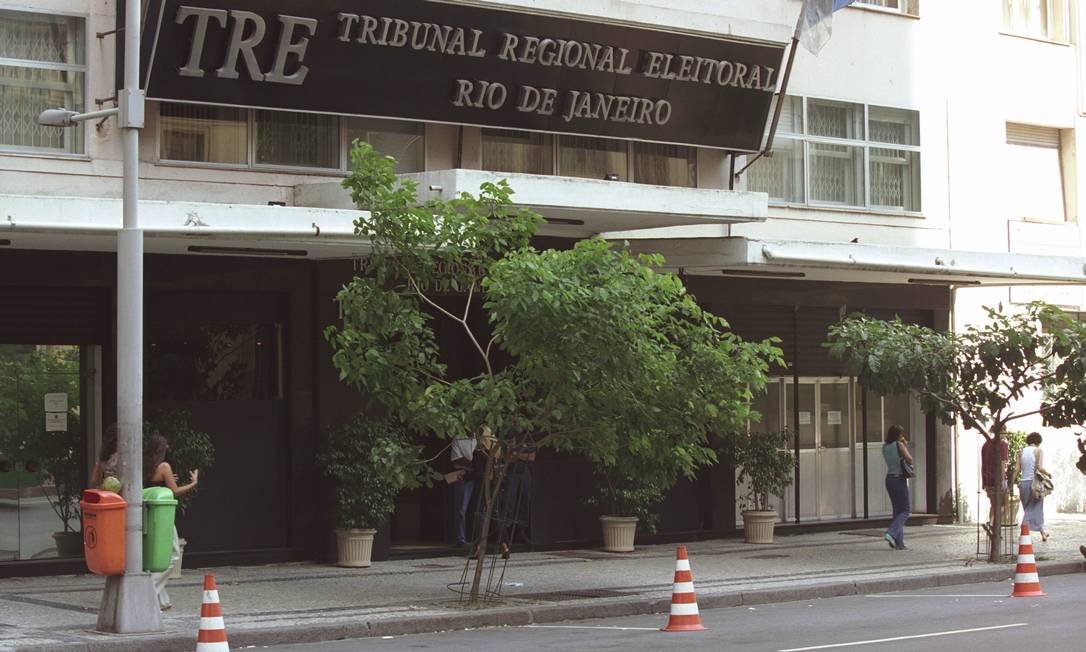 TRE/RJ altera locais de votação devido ao tráfico